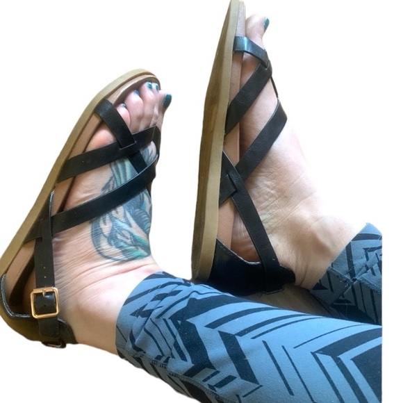 Journey + Crew Black Strappy Ziporah Sandal Basket Weave Design Size 9 Wide - Picture 5 of 10